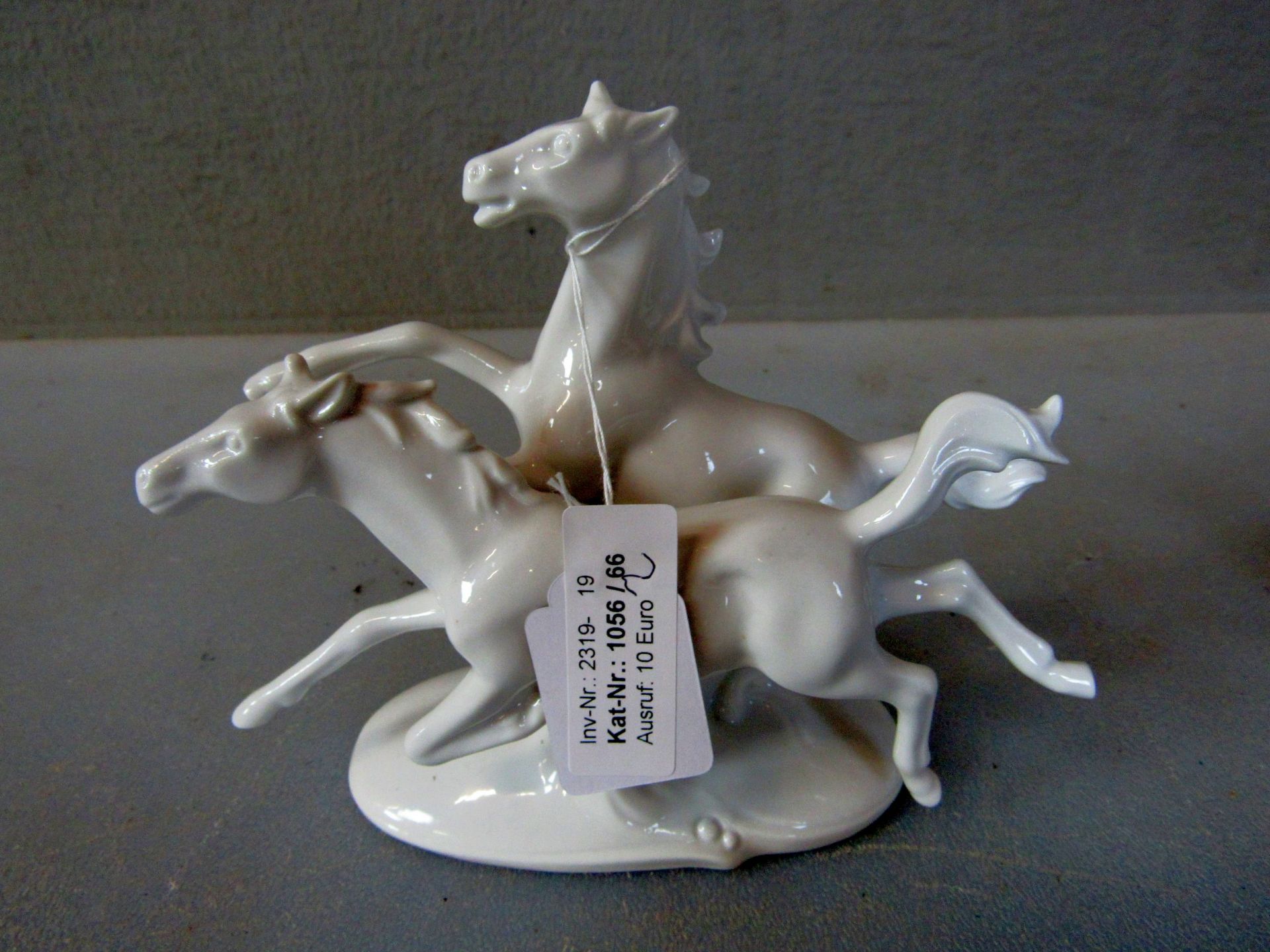 2 Porzellanfiguren Pferde im Lauf - Bild 7 aus 10