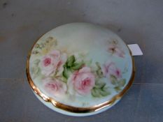 Porzellandeckeldose Rosendekor Limoges