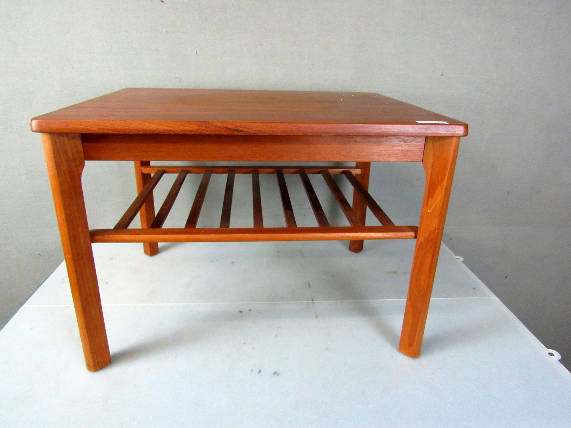 Vintage Danish Design Beistelltisch