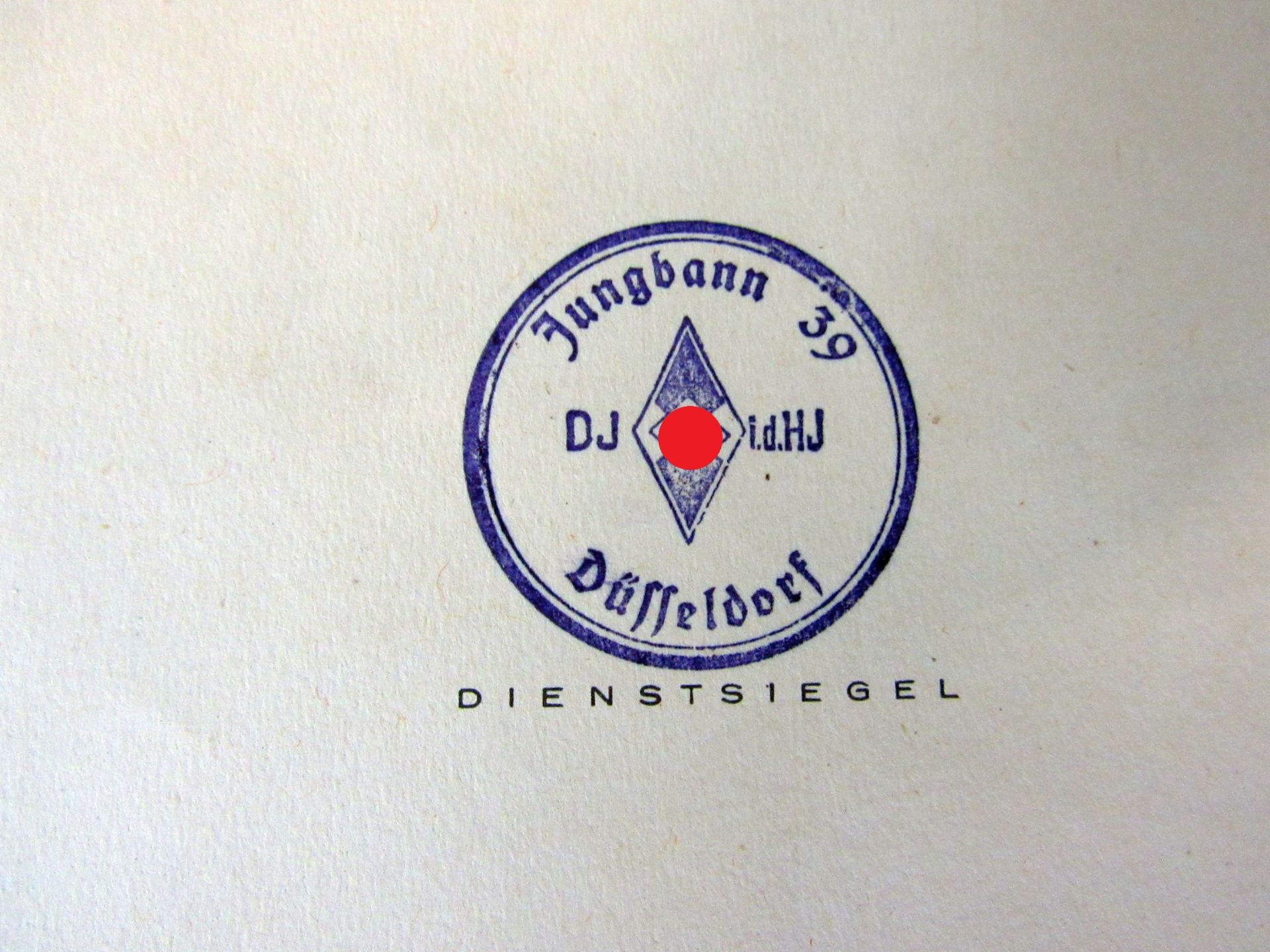3. Reich seltene Verleihungsurkunde HJ - Image 7 of 10