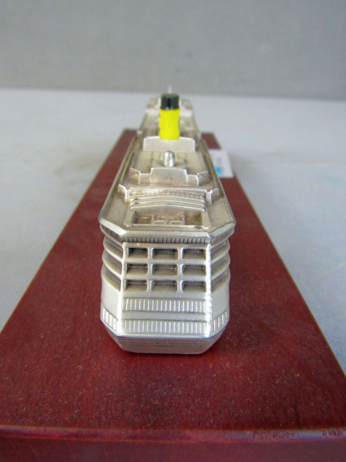 Modellschiff Kreuzer Metall auf - Image 8 of 10