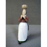 Figurine. Porzellanfigur von Bing und