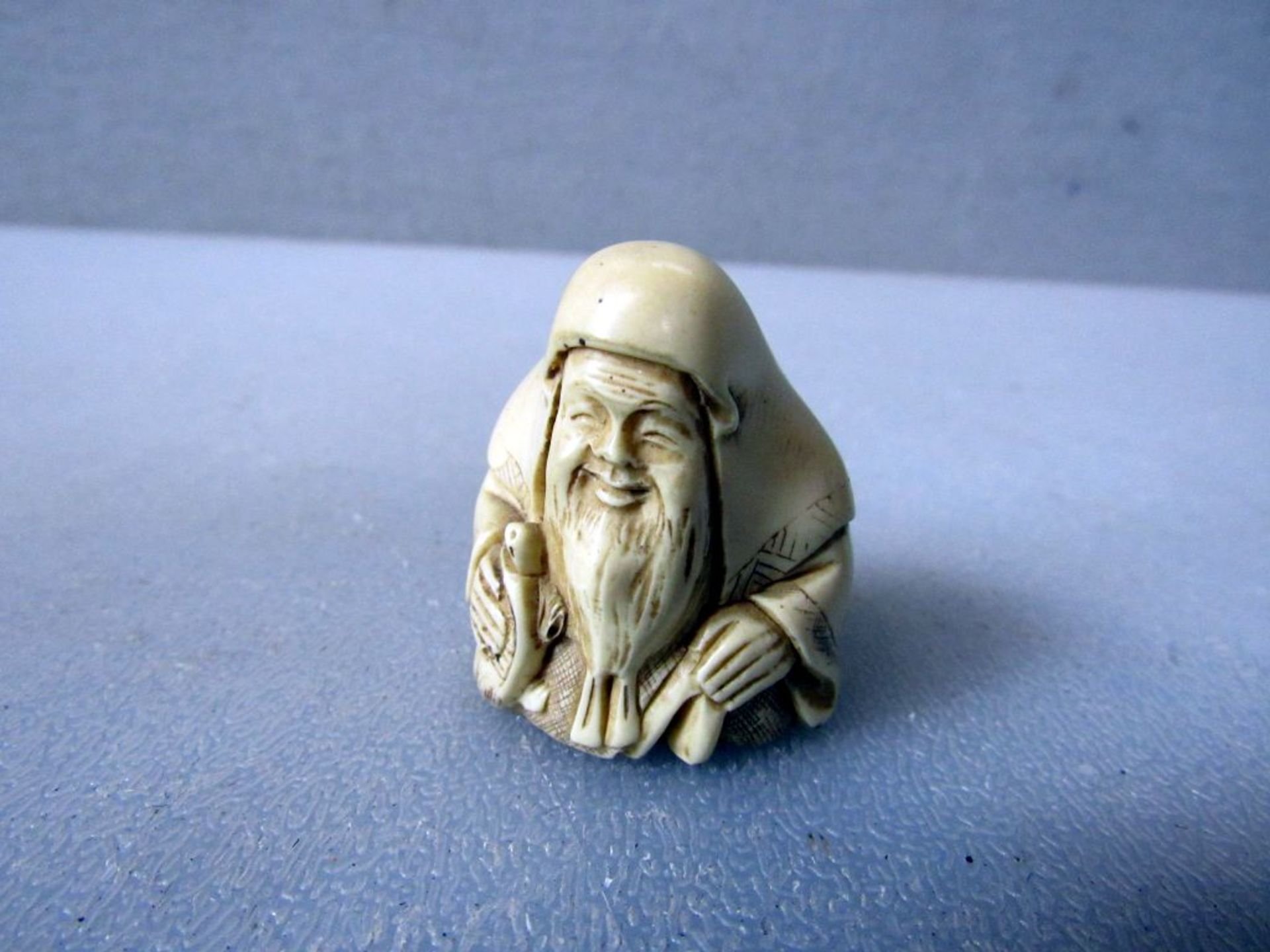 Netsuke Asien geschÃ¤tzt um 1900 Bein