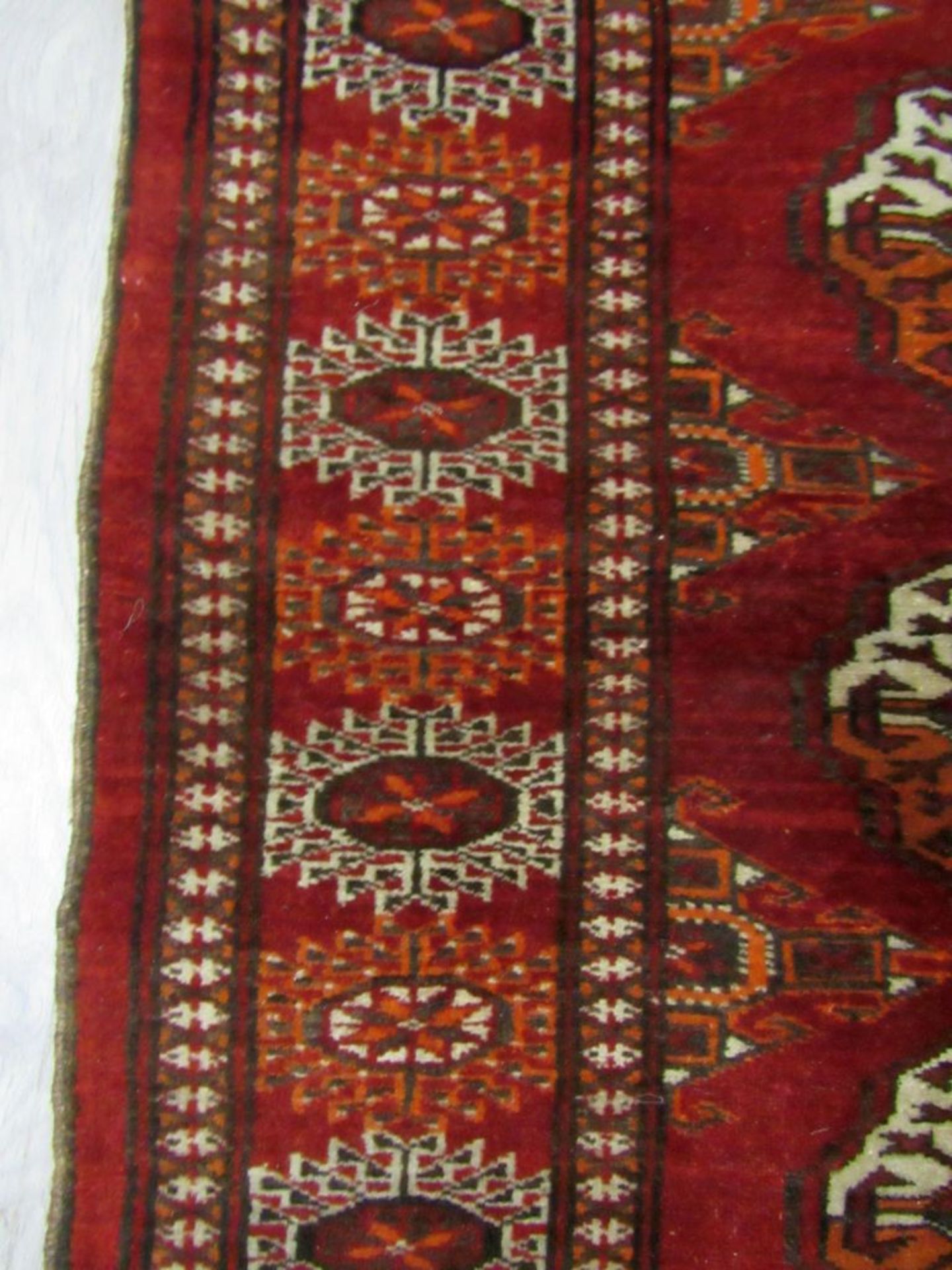 Antiker Orientteppich rotgrundig guter - Image 3 of 10