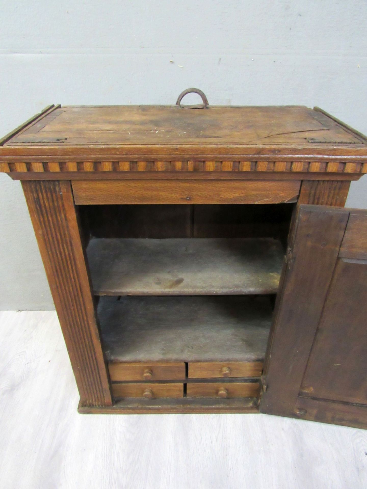 Wandschrank Eiche Barock um 1780 innen - Bild 9 aus 10