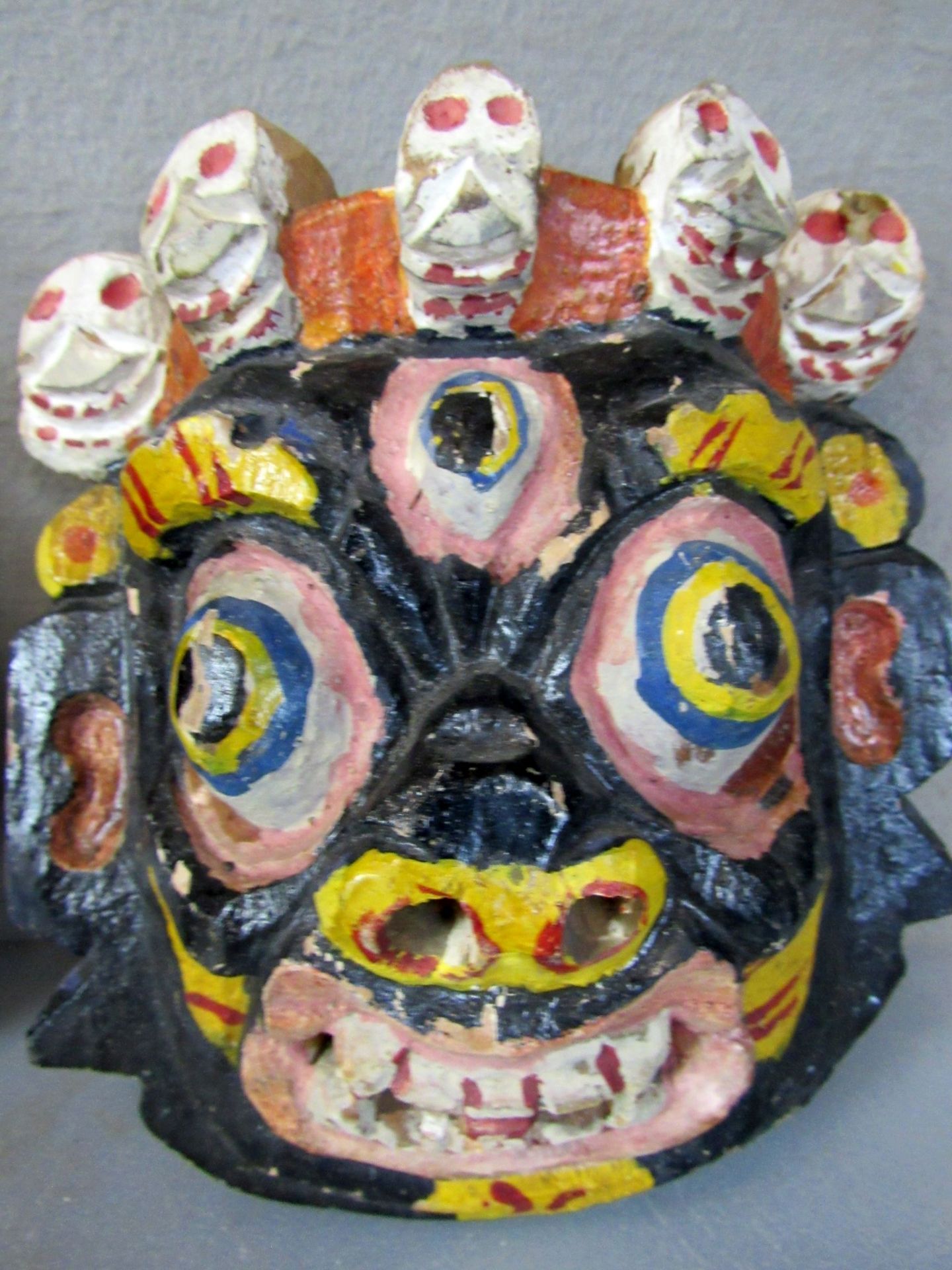 2 antike asiatische Wandmasken mit - Image 2 of 9