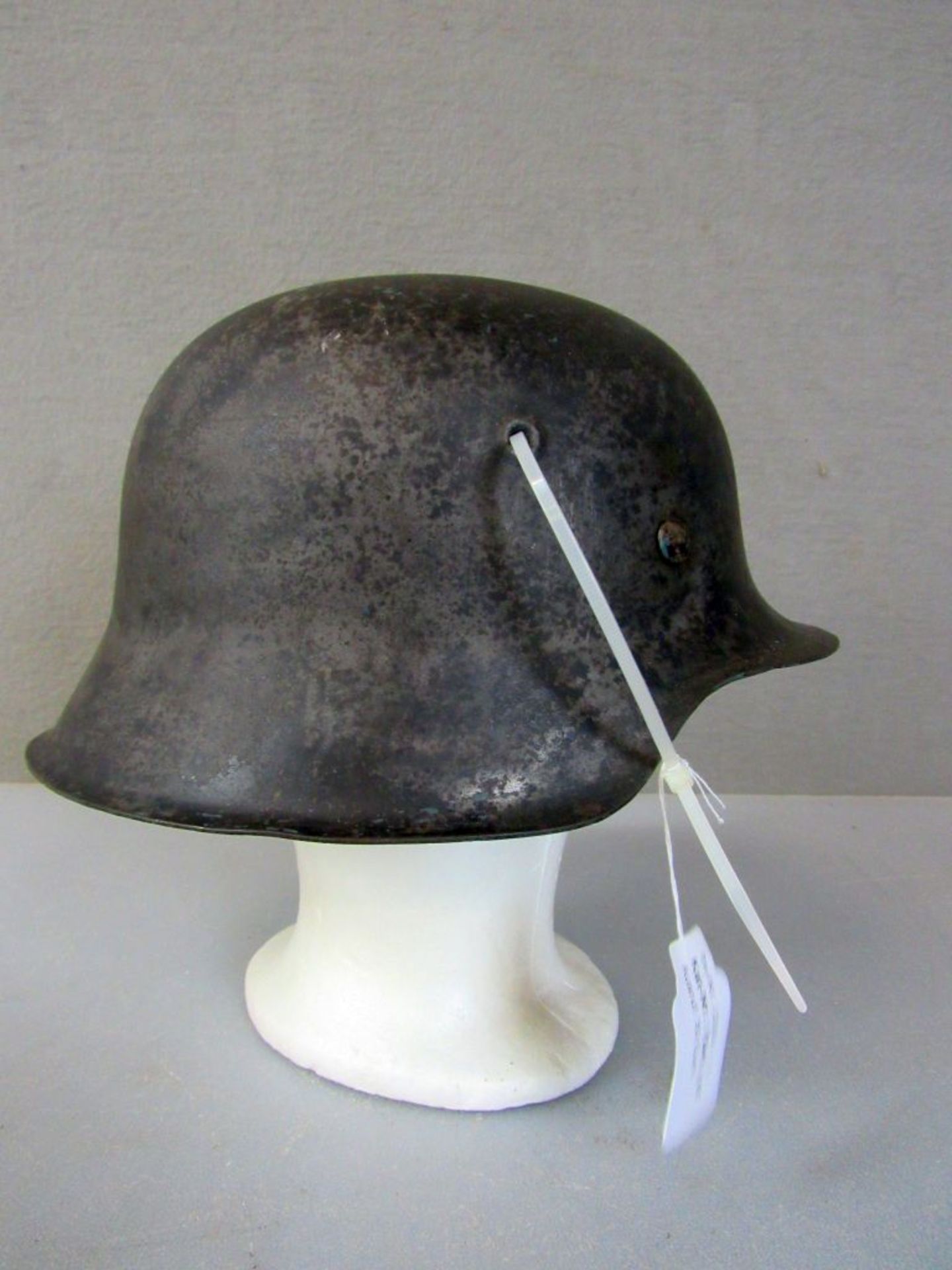 Stahlhelm M42 mehrere Farbschichten im - Image 5 of 10