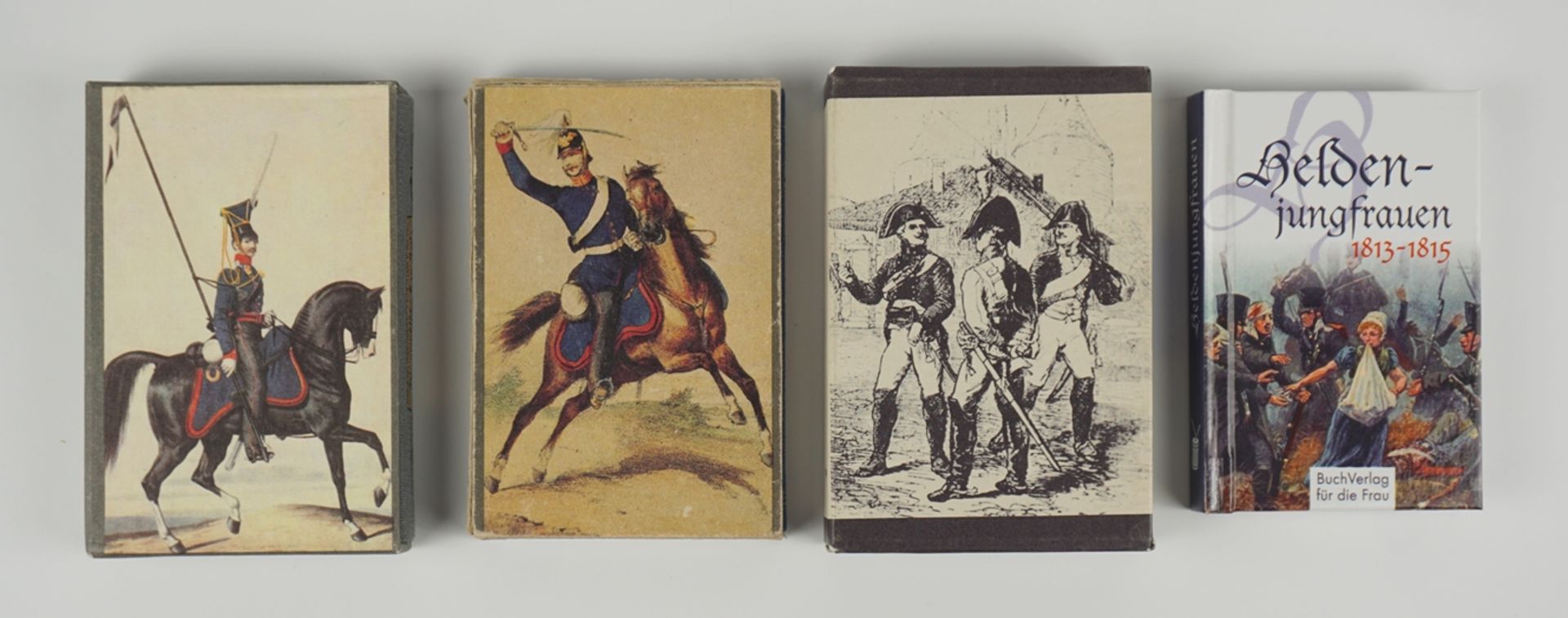 4 militärische Miniaturbücher, überwiegend DDR - Bild 2 aus 2