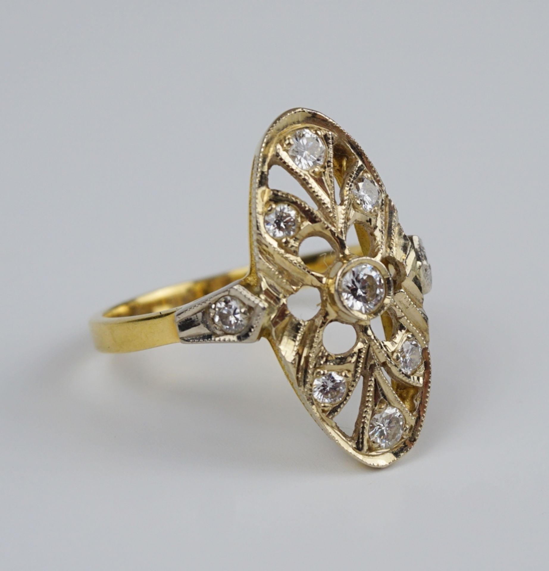 Ring mit 9 Diamant-Brillanten, 750er Gelbgold, im Art-Déco-Stil, Gew.4,37g - Bild 2 aus 2