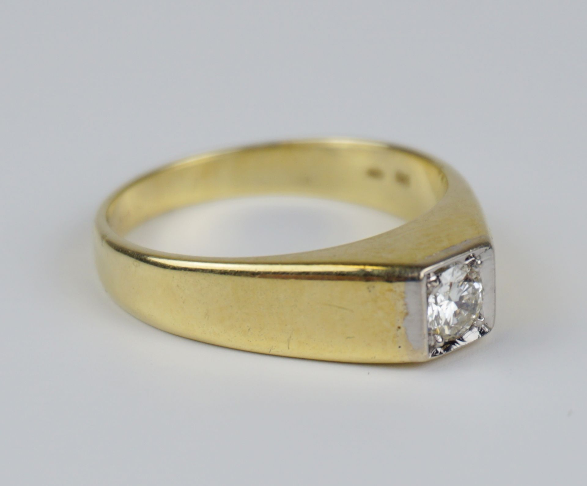 Ring mit Brillant in eckiger Fassung, 585er Gold, Gew.6,65g - Image 2 of 2