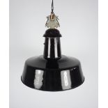 schwarze Industrie-Deckenlampe, DDR