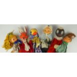 6 Kasperlepuppen und 2 Puppenköpfe, DDR, 1950er/1960er Jahre
