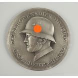 Versilberte Bronzemedaille o.J. (1943-1945) Richard Klein/Deschler, München, Panzergrenadier-Divisi