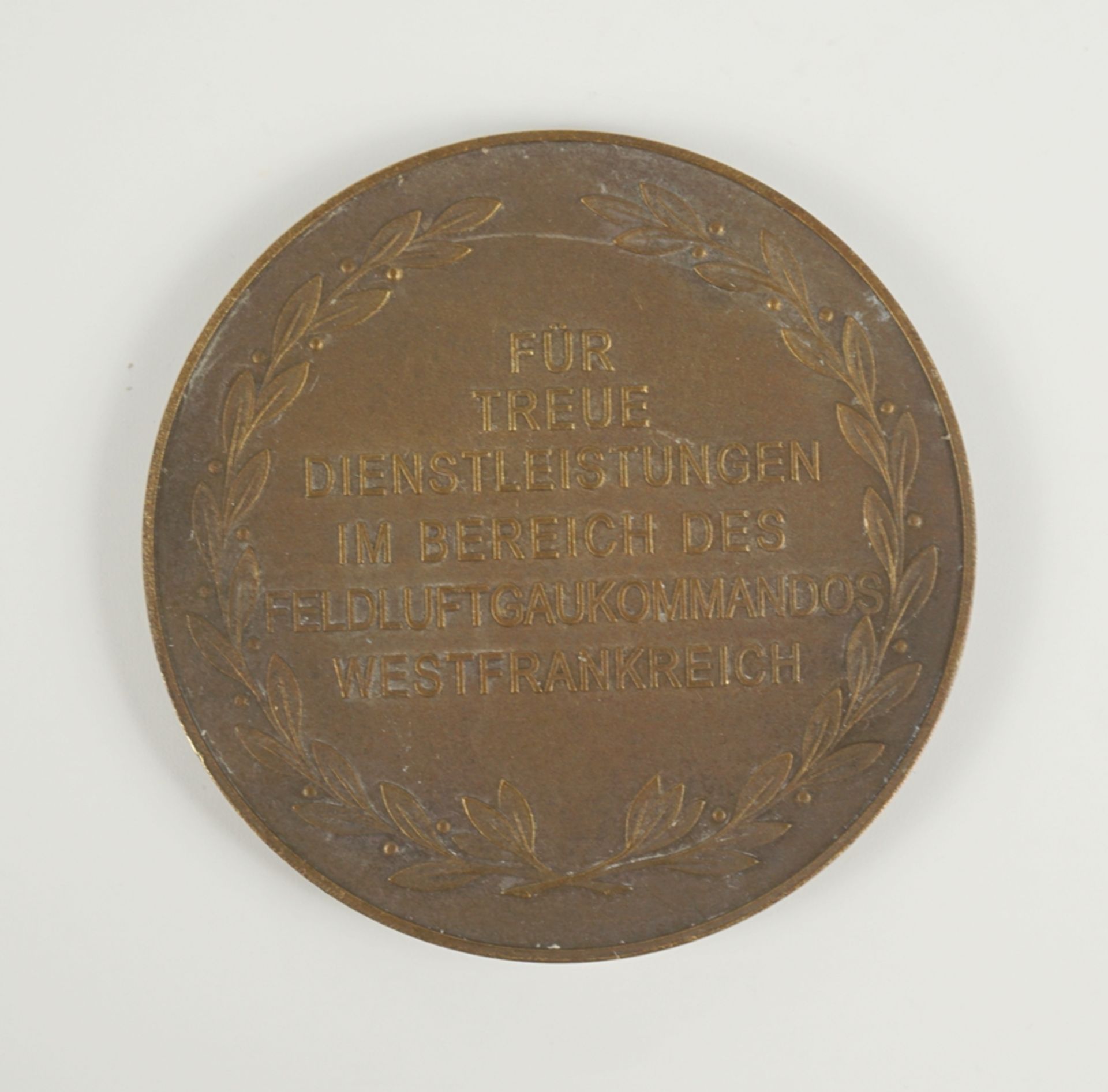 Bronzemedaille o.J. (1944) Für treue Dienstleistungen im Bereich des Feldluftgaukommandos Westfrank - Image 2 of 2