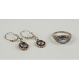 Ring und ein Paar Ohrhänger mit blauem Stein, 835er Silber