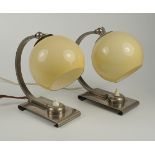Paar Nachttischlampen mit cremefarbenem Glasschirm, Art déco, 1930er Jahre
