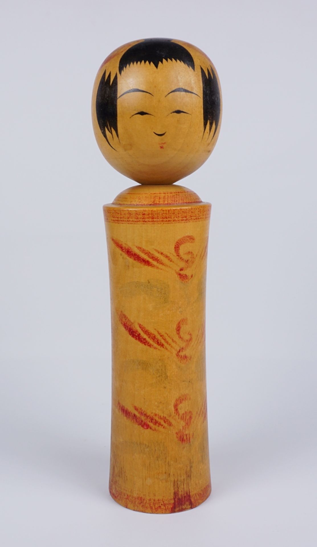 3 Kokeshi-Steckpuppen im Matrjoschka-Stil und 3 große Kokeshi-Puppen, Japan, 2.Hälfte 20.Jh. - Image 6 of 8