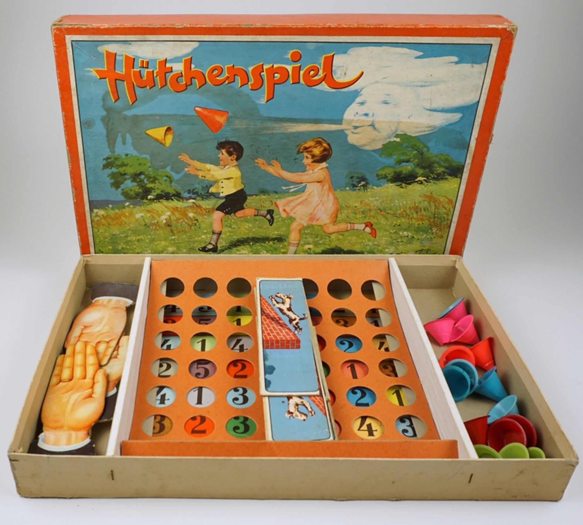 Konvolut Brettspiele, diverse Spielfiguren und 9 Würfel, 1930 bis 1950er Jahre - Image 2 of 13