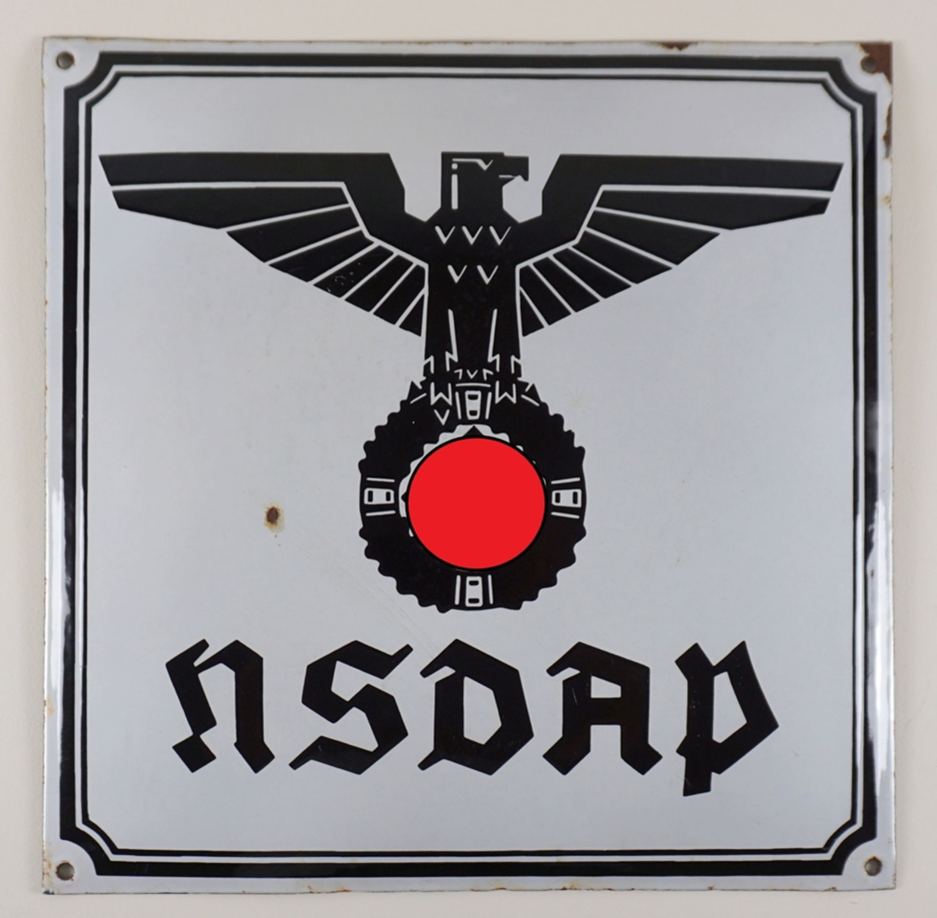 Dienststellen- Emailleschild der NSDAP 1. Modell