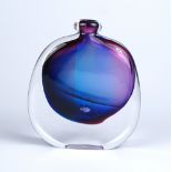 Studioglas-Vase, blau-violett unterfangen, wohl Schweden