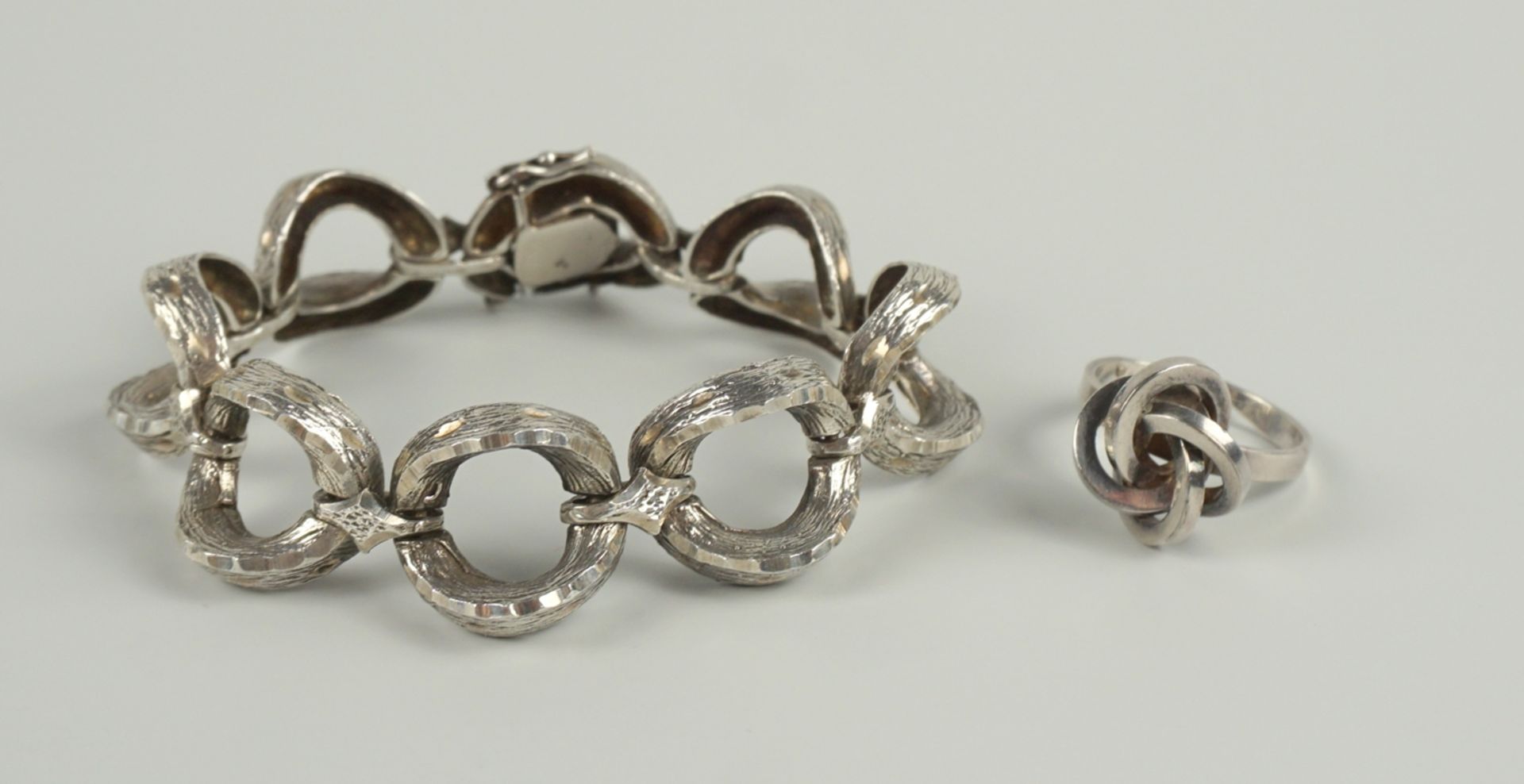 silbernes Armband, gepr. und Ring, 835er Silber
