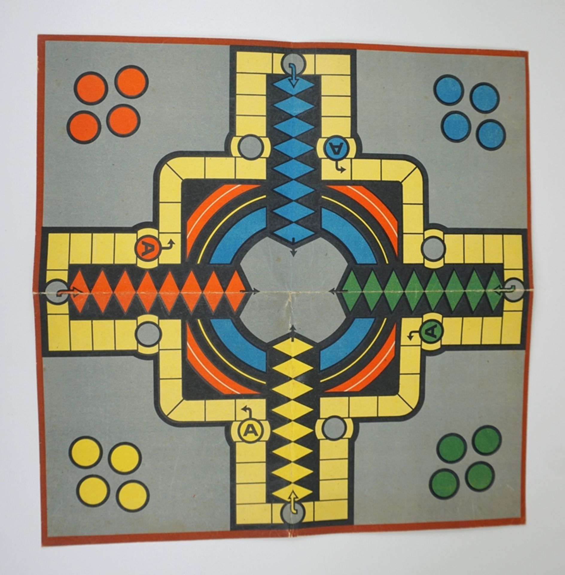 Konvolut Brettspiele, diverse Spielfiguren und 9 Würfel, 1930 bis 1950er Jahre - Image 9 of 13