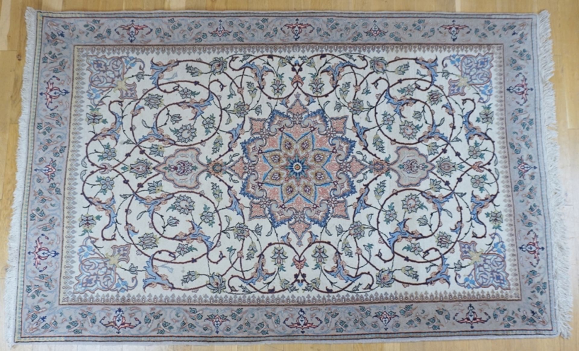 Teppich, Isfahan, Wolle mit Seide