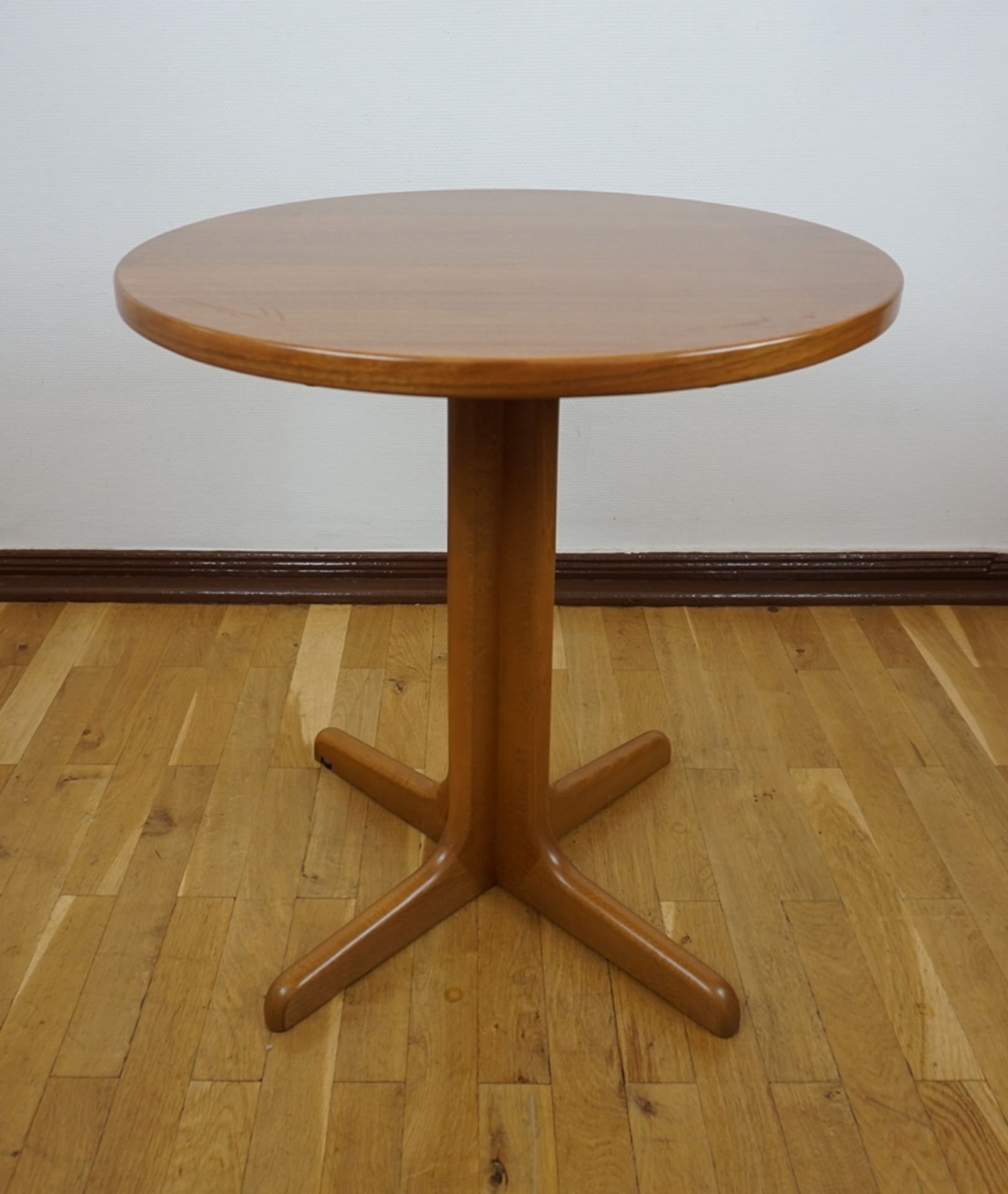 Runder Tisch mit 4 Kaffeehausstühlen, Modell 214, Thonet, 1980er Jahre - Image 4 of 8