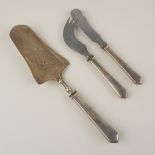 Tortenheber, Butter- und Käsemesser im Etui, Auflage, Norblin, Warschau, um 1900