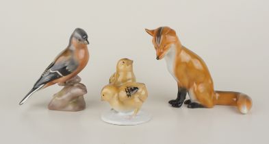 Rotkehlchen und Fuchs, Heubach Porzellan, Küken-Paar, ohne Herstellermarke, wohl Heubach, um 1920