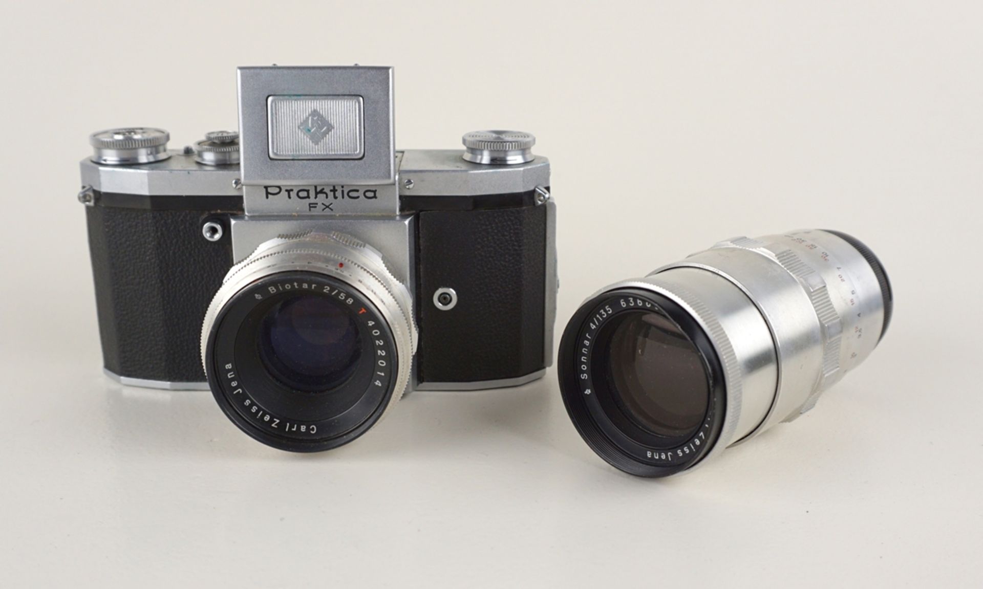 Kleinbildkamera Praktica FX mit 2 Objektiven, 1950er Jahre