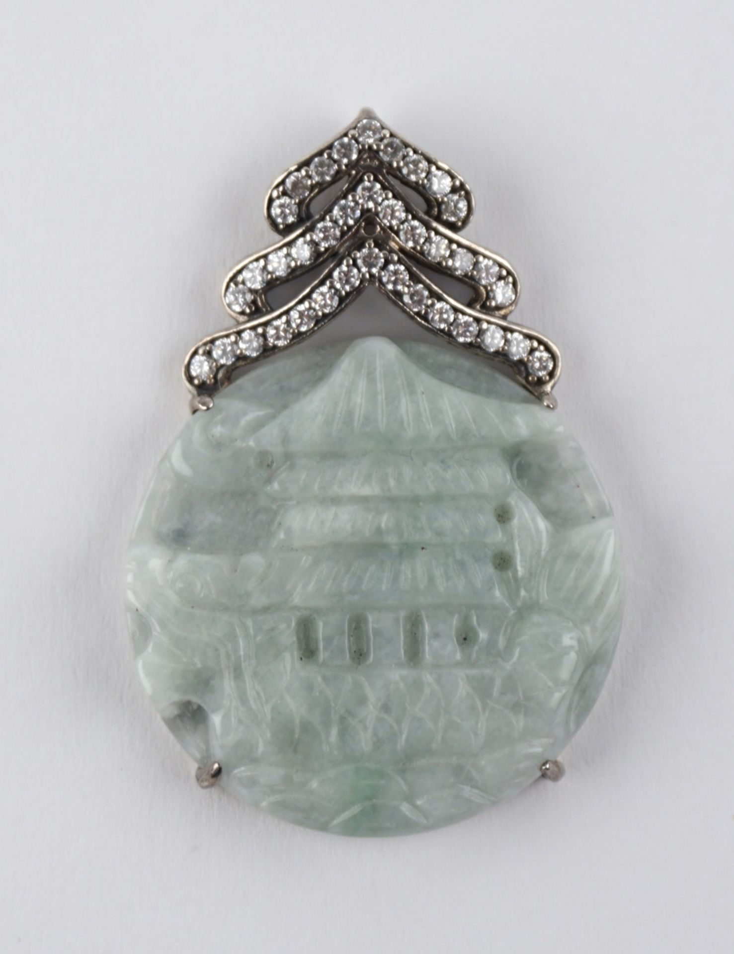 Jade-Anhänger mit Zirkonas, 925er Silber