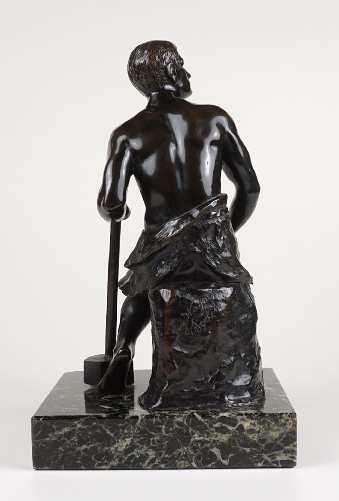 Eugen Ferdinand Wagner (1870, Berlin - 1942, Berlin), Sitzender Schmied, Bronze - Image 2 of 3