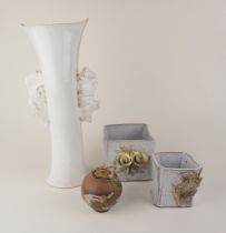 2 eckige Übertöpfe, große Vase und Dose (unglasiert), Handarbeiten, unterschiedliche Hersteller