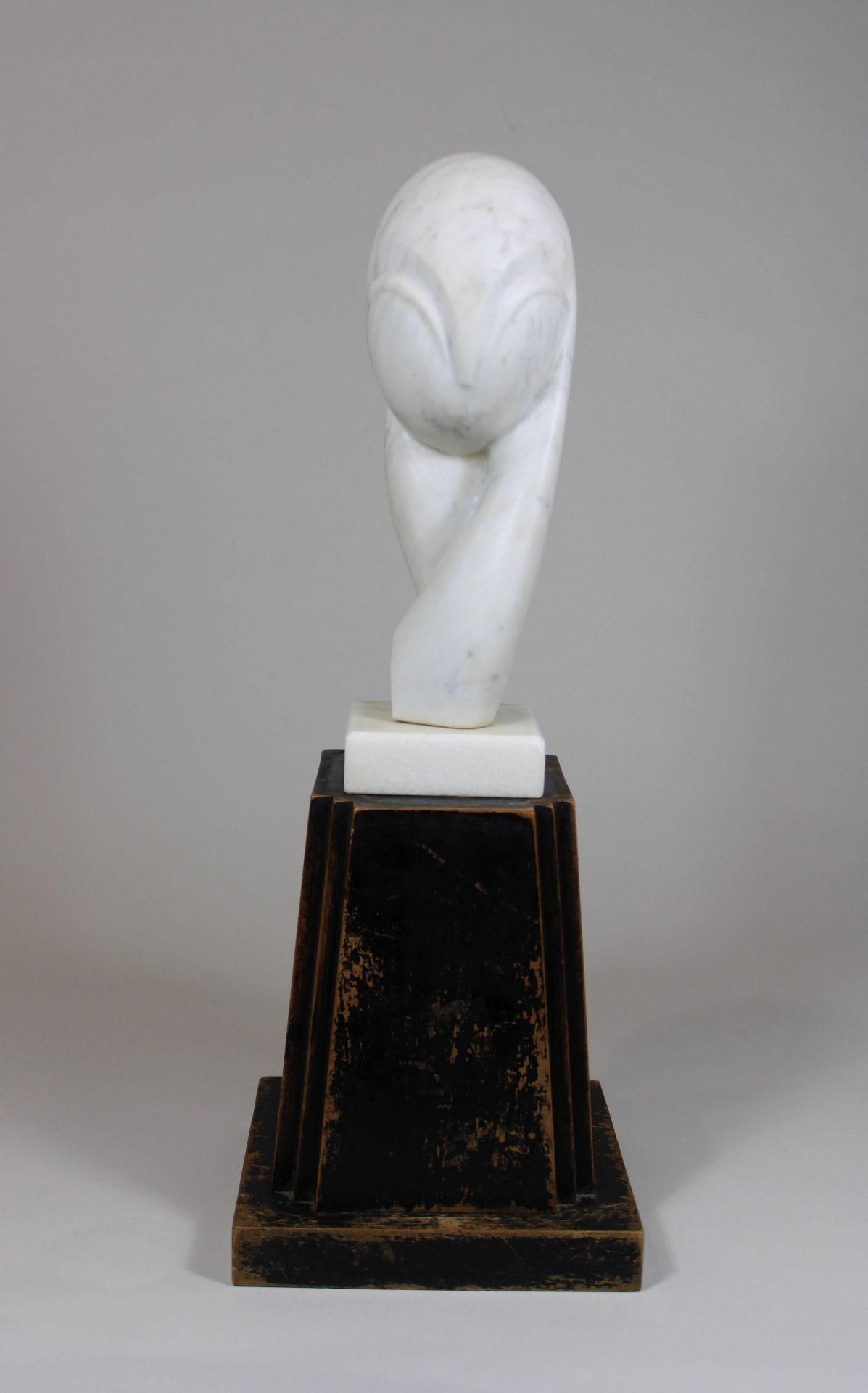 Wohl Constantin Brancusi (französisch/rumänisch, 1876 - 1957), Skulptur, Frauenkopf, Marmor, 1939,