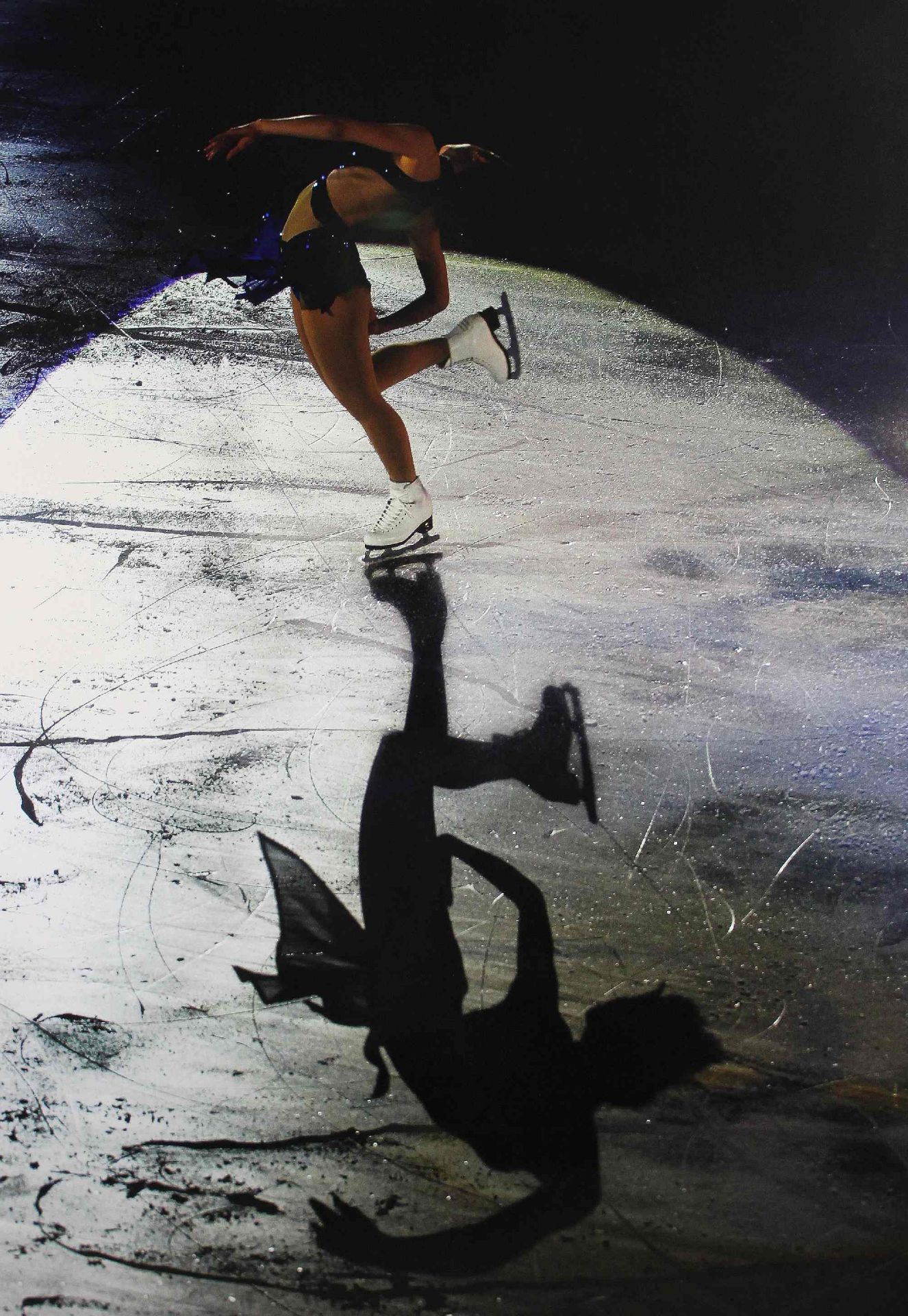 Laci Perenyi (Zeitgenössische Sportfotograf), Eiskunstlauf, Farbfoto, Darstellung: ca. 108,5 x 74, - Image 2 of 2