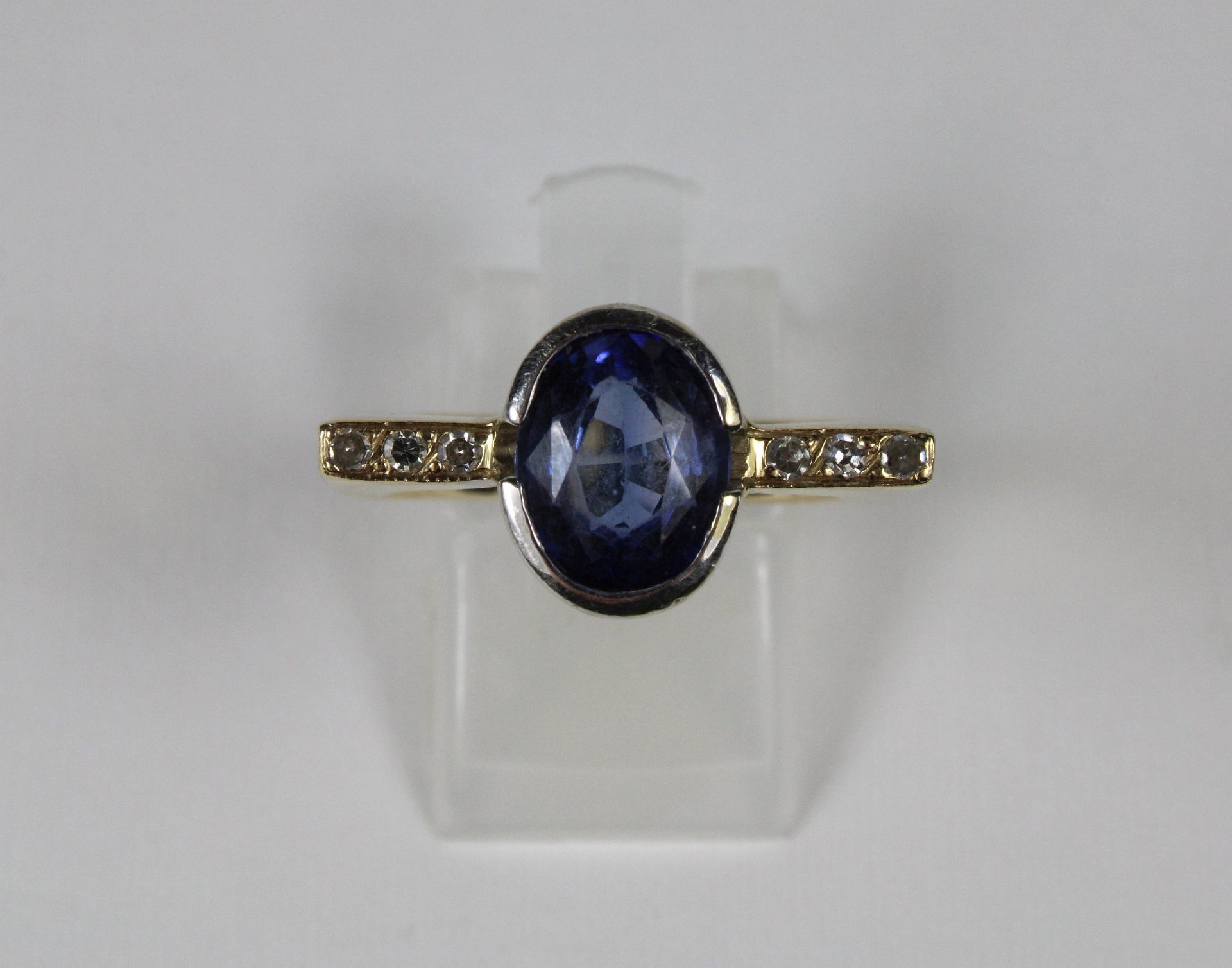 Ring mit Saphir, 585er Gold, ca. 1,3 ct, Ringgröße: 58, Gesamtgewicht: 14,40 g. Guter,