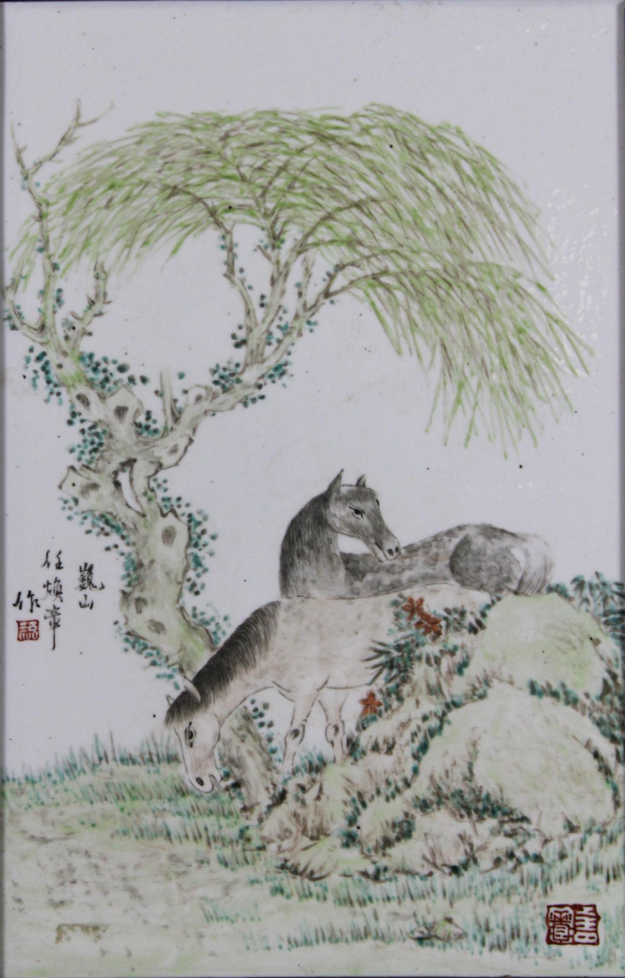 Porzellanbild, China, 19. Jh. Pferde im Landschaft, Weiß - Grün, u.re. Marke, Maße: 41 cm, 27,5 - Image 3 of 3