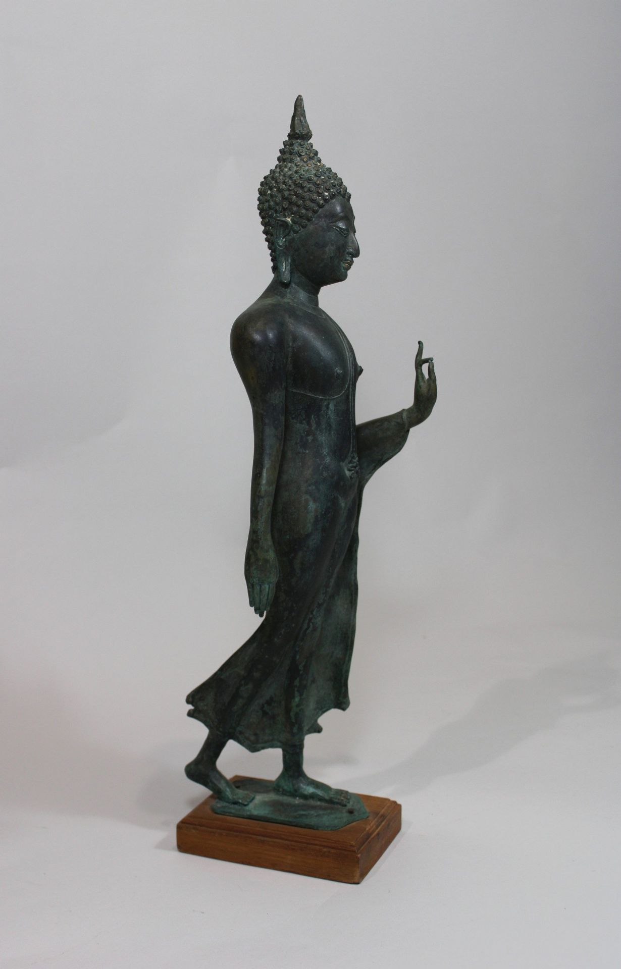 Buddha, Bronze, Thailand, Sokhothai - Stil, Sockel 3,5 cm, Gesamthöhe 66,5 cm, guter, - Image 2 of 2