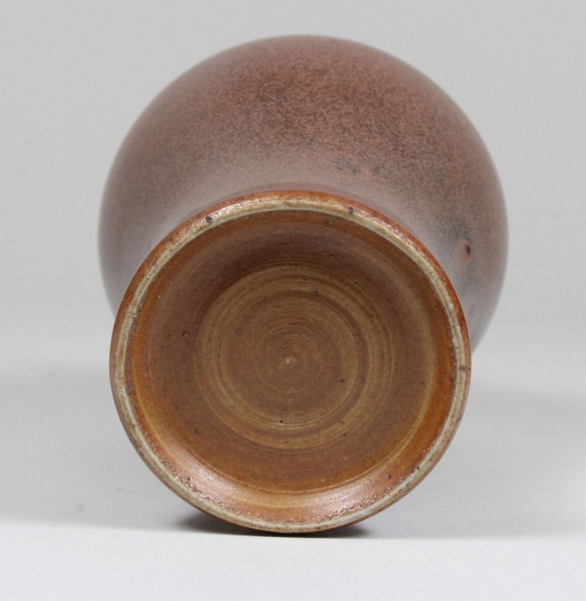 Meiping Vase, China, Porzellan, wohl 19/20. Jh., Eisenrost-Glasur. H.: 14 cm. Guter, altersbedingter - Image 3 of 3