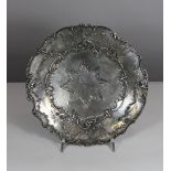 Schale, 800er Silber, Wien, Maße: Durchmesser 25 cm, Gewicht: 342 gr. . Guter, altersbedingter