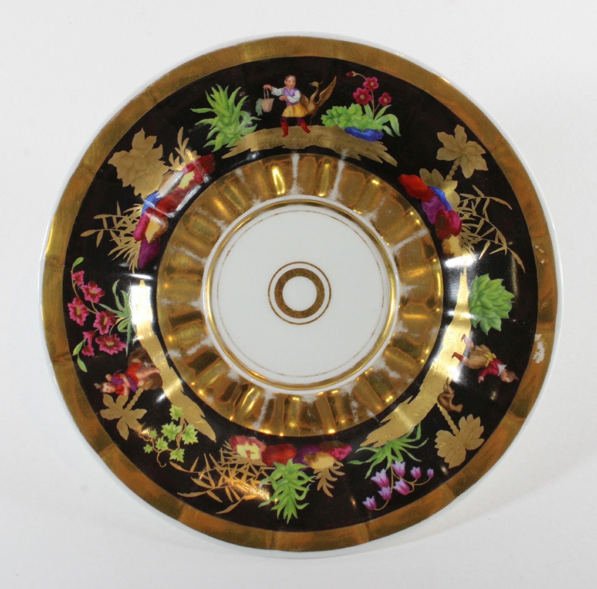 Drei Sammeltassen mit Untertassen, KPM, Blumen- und Golddekor, Maße: Tassen: H. ca. 6 cm, - Bild 6 aus 6