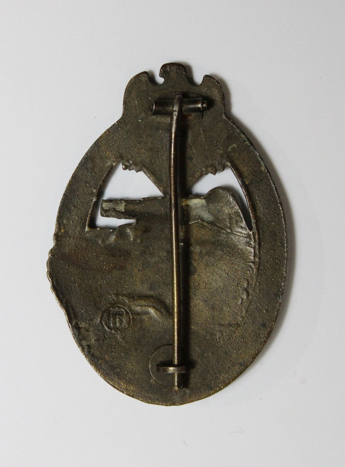 Panzerkampfabzeichen, Bronze, Rückseite: massiv, Herstellermarke unleserlich. Altersgemäßer - Bild 2 aus 2