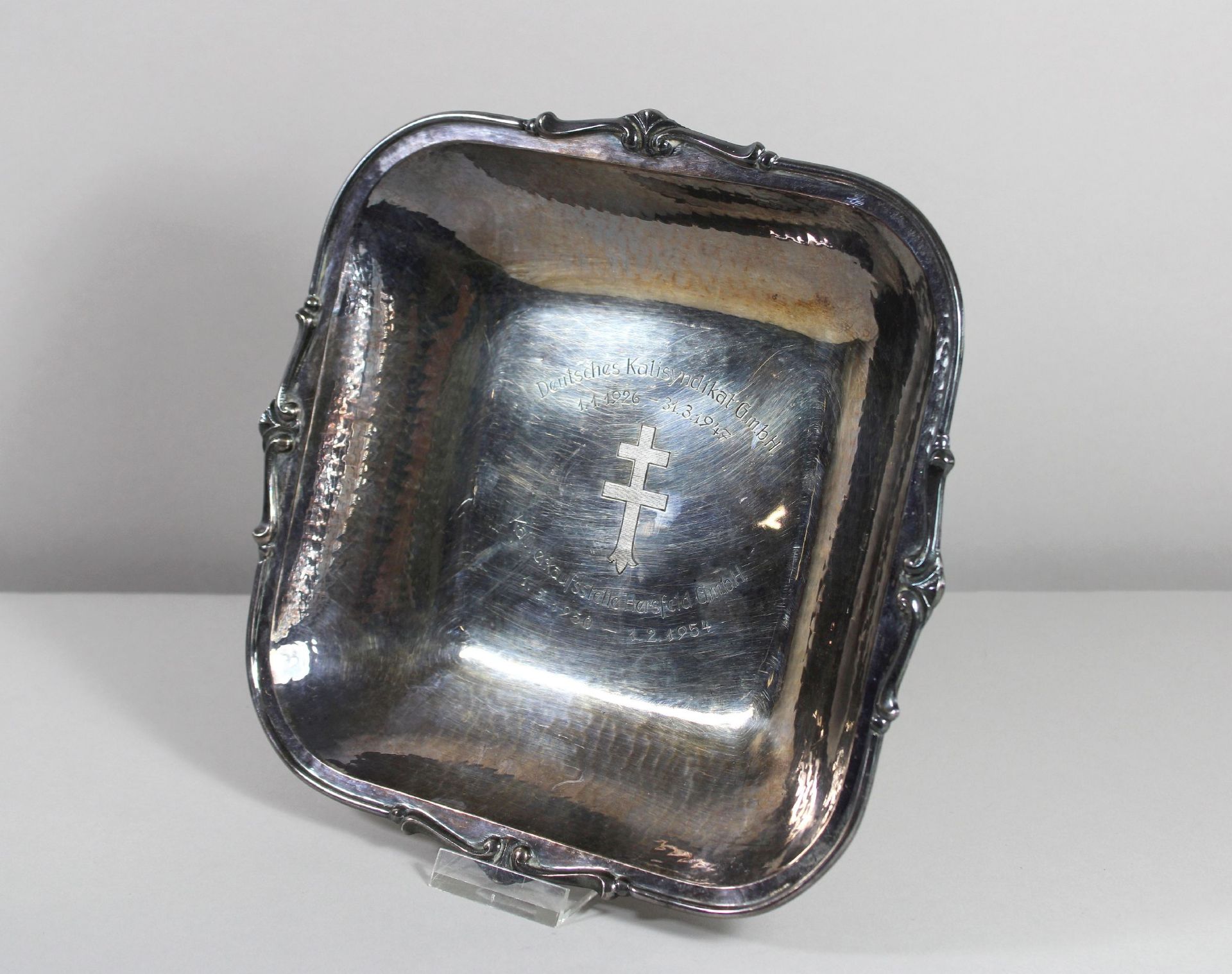 Schale, 835er Silber, Deutschland, Halbmond/Krone Punze, mit Gravur, Maße: H. 3,5 cm, B. 21 cm, T.