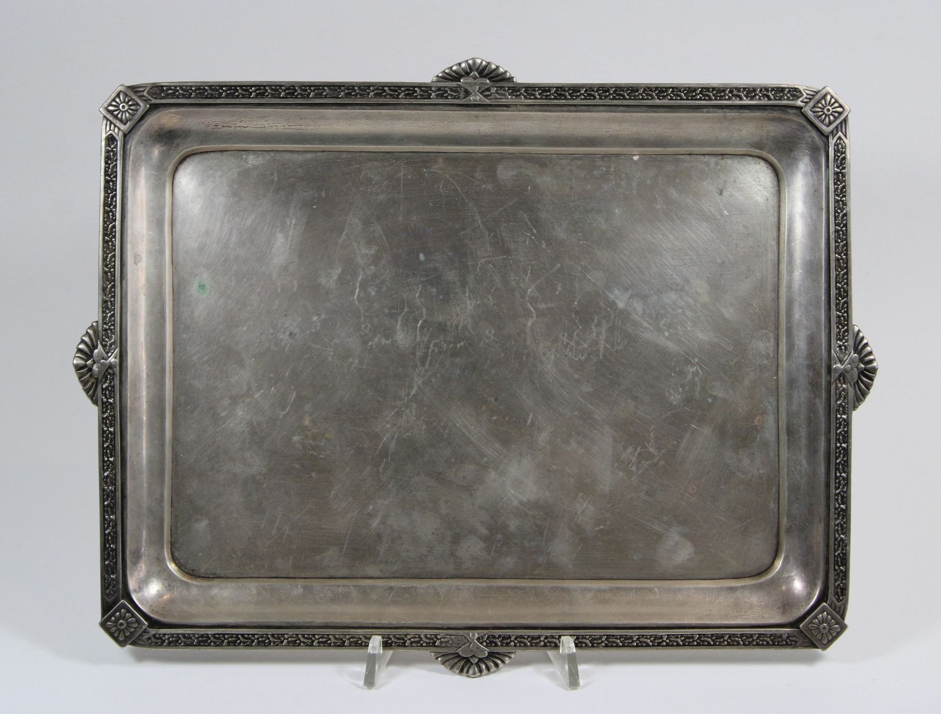 Tablett, 800er Silber, Deutschland, Halbmond/ Krone, Maße: L. 33 cm, B. 25 cm, Gewicht: ca. 1242 gr.