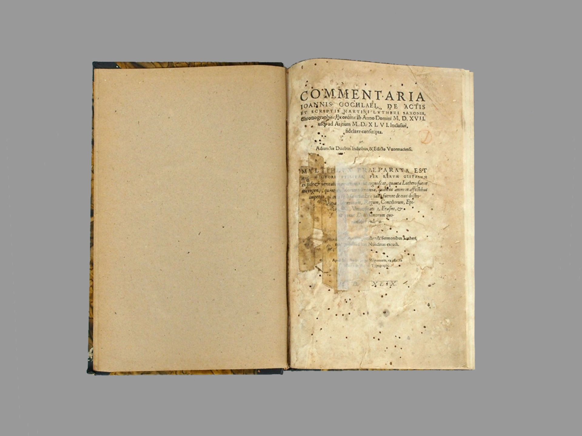 COCHLEUS, Johannes: Commentaria Ioannis Cochlaei de actis et scriptis Martini Lutheri Saxonis…