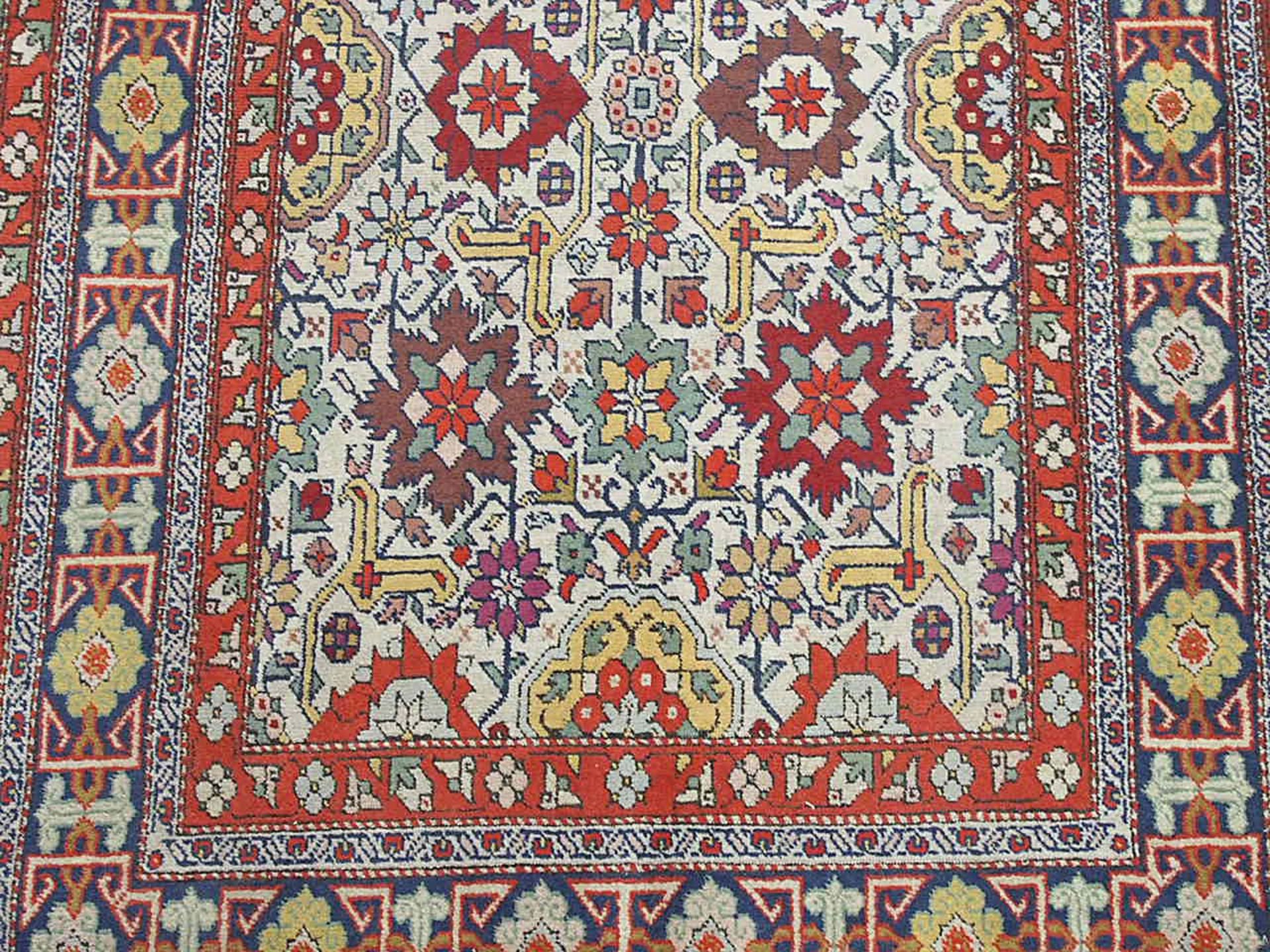 2 Teppiche Azerbaidschan, 158 x 102 cm, 146 x 100 cm, Zustand C, 20. Jahrhundert - Bild 2 aus 3