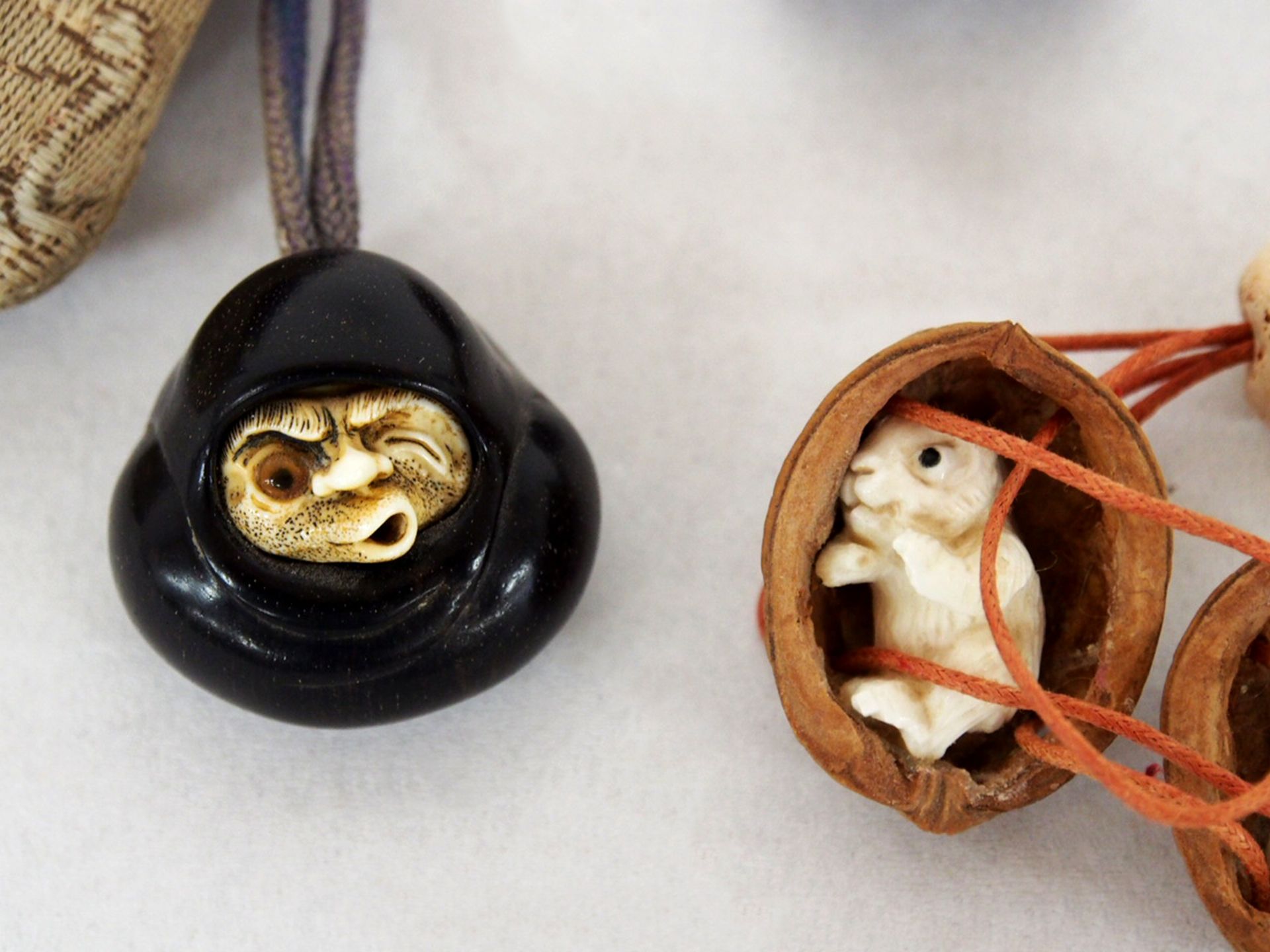 Zwei Masken-Netsuke - Image 2 of 3