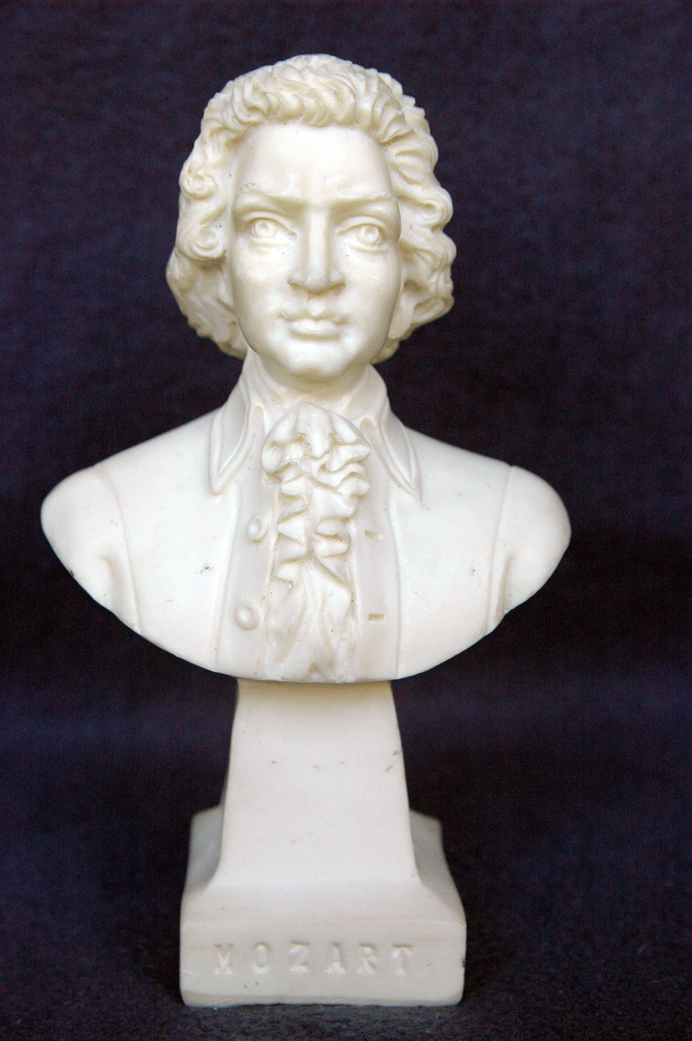 Büste auf Sockel, Italien, Mozart, h= 15 cm