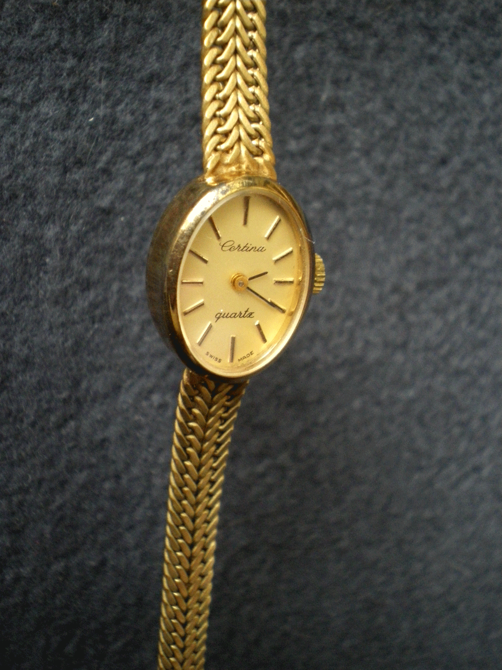 Damen-Armbanduhr, 585/- GG, Certina Quartz swiss made, 19,85g